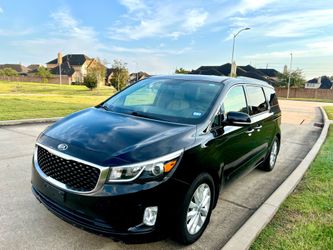 2017 KIA Sedona