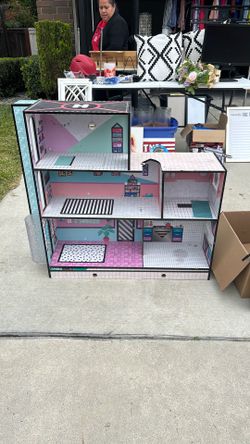 Dollhouse