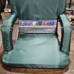 PICNIC TIME Ventura Portable Reclining Stadium Seat with Back Support, Folding Bleacher Chairs with Back and Cushion, Thick Padded Stadium Seat and Ar