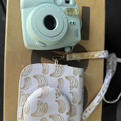 Instax 8