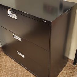 Large Filing Cabinet With Key