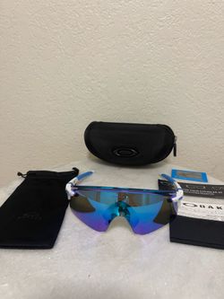 Oakley Sun Glasses