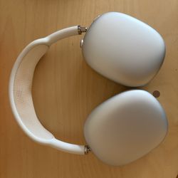 AirPod Max Lightning Silver/white.  Great Shape !