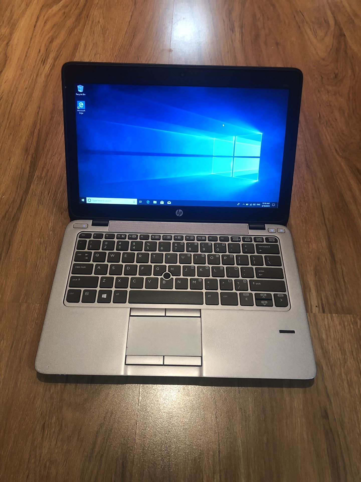 HP Elitebook 725 G2 4GB Ram 500GB Hard Drive 14.1 inch Windows 10 Pro Laptop with charger in Excellent Working condition!!!!!!!!