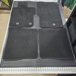 Ford Bronco 2021 - 2022 Carpet Floor Liners/Mats (set of 4)