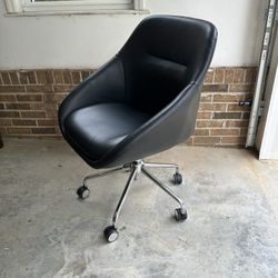 Black Office Chair.