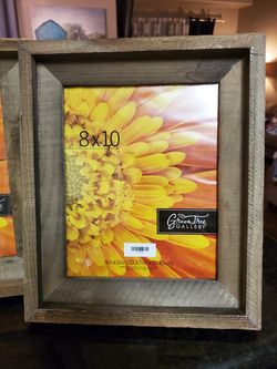 (4) natural wood 8"x10" frames
