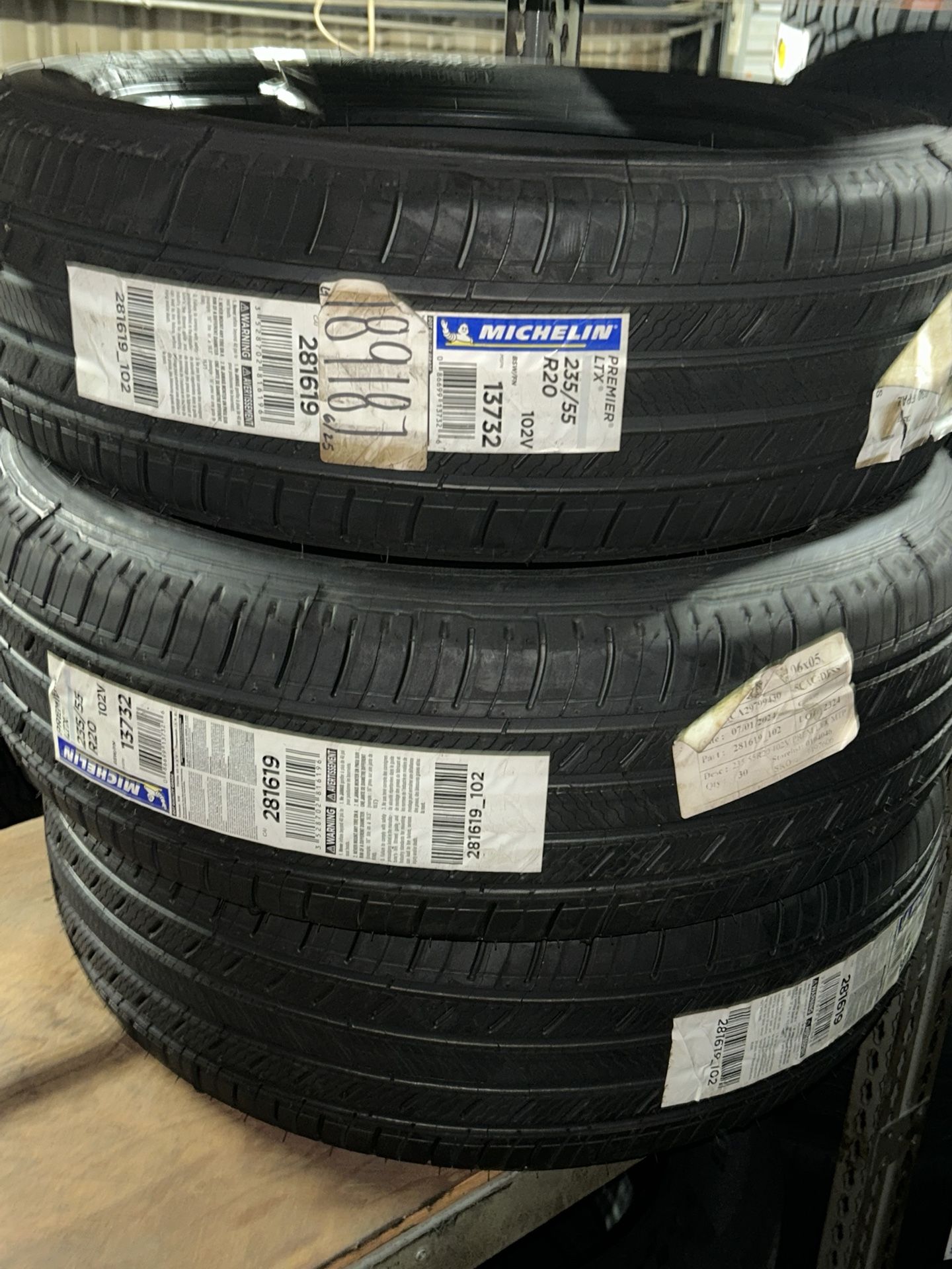 MICHELIN PREMIER LTX 235/55R20/SL Price$280 Each