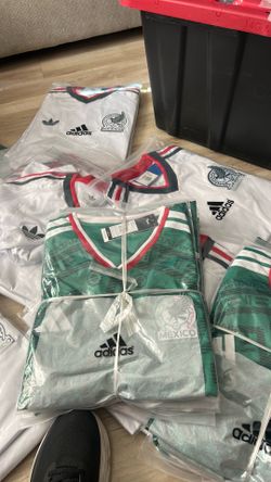 Mexico jersey only white and green available