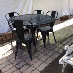 Table And Chairs 