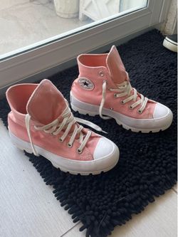 Converse  High Tops Women Size 6    $30