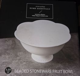 Beaded stoneware fruit bowl