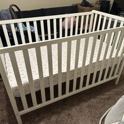 Delta Children Heartland Crib 