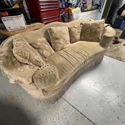 Vintage Victorian-Style Tufted Loveseat Sofa – Unique Scroll Arm Couch