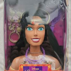 VINTAGE/RARE DISNEY'S ESMERALDA CHARMS 'N BEAUTY STYLING HEAD