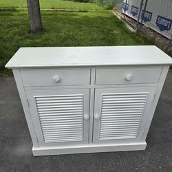 Pretty White Cabinet/ Sideboard/ Buffet/ Storage Shelf Shelving 