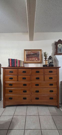 Dresser
