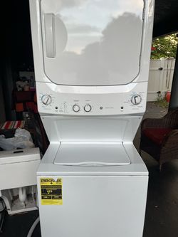 GE Stacked Washer Dryer Combo Unit
