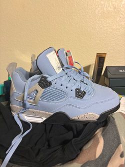 Jordan 4 university blue