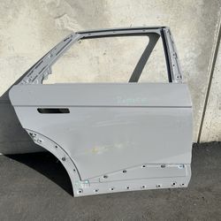 22-23 Hyundai Ioniq Passenger Rear Side