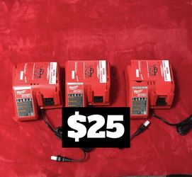 Milwaukee M18 And M12 Charger 
