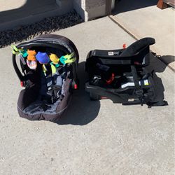 Infant Graco Car seat With 2 Bases