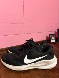 Women’s Nike shoes