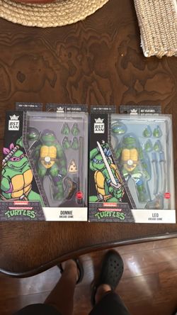 Donatello and Leonardo Ninja Turtle Action Figures