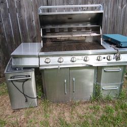 Gas Grill 