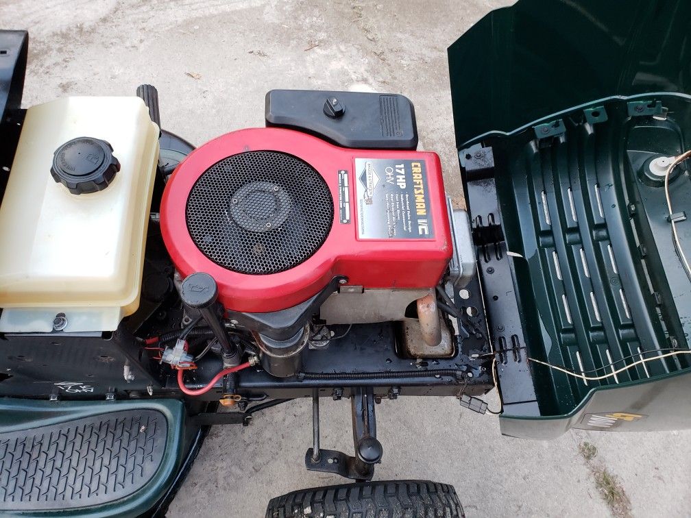 Craftsman LT1000 Riding Lawn Mower