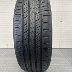 One LikeNew tire Hankook 235/60/18 # 1036