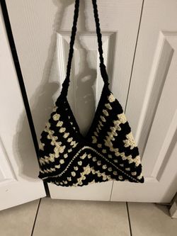Beautiful Handmade Crochet Totes And Cultch Purses For Sale
