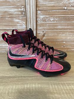 Nike Vapor Edge 360 Untouchable Flyknit Football Cleat Black Pink Size 6.5  Pre owned in good condition. Please look at photos for further details and