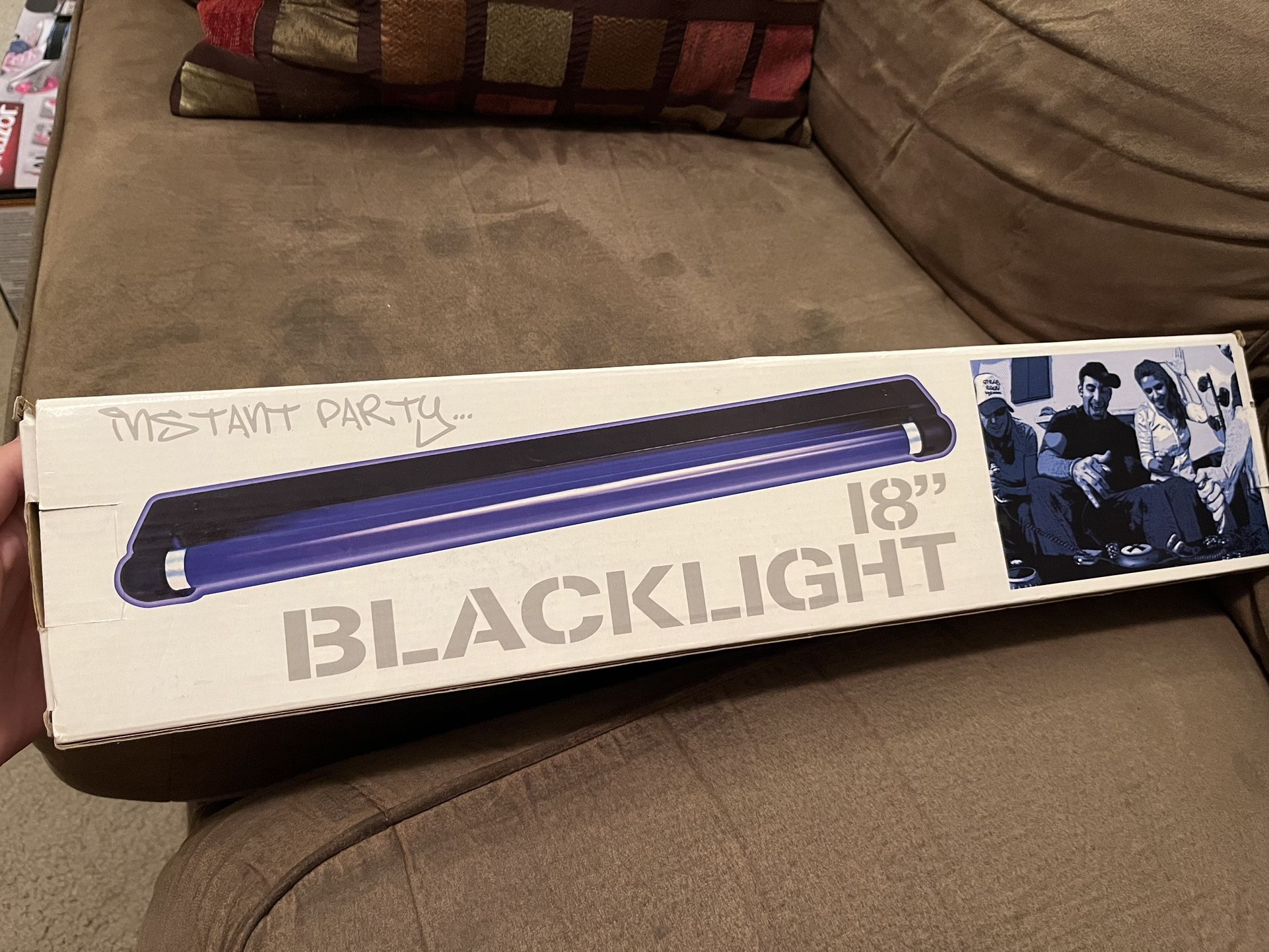 Blacklight 18’