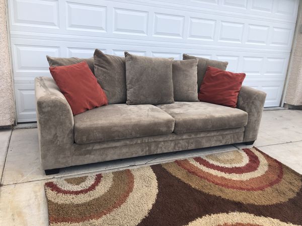 Like New Beautiful Ashley Furniture Long Sofa Excellent Conditions Like New Beautiful Ashley Furniture Long Sofa Excellent Conditions Free Delivery In North Las Vegas Nv Offerup