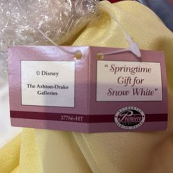 Springtime Gift For Snow White