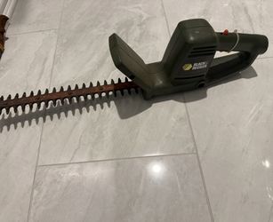 Electric hedge trimmer by Black & Decker in very good condition
