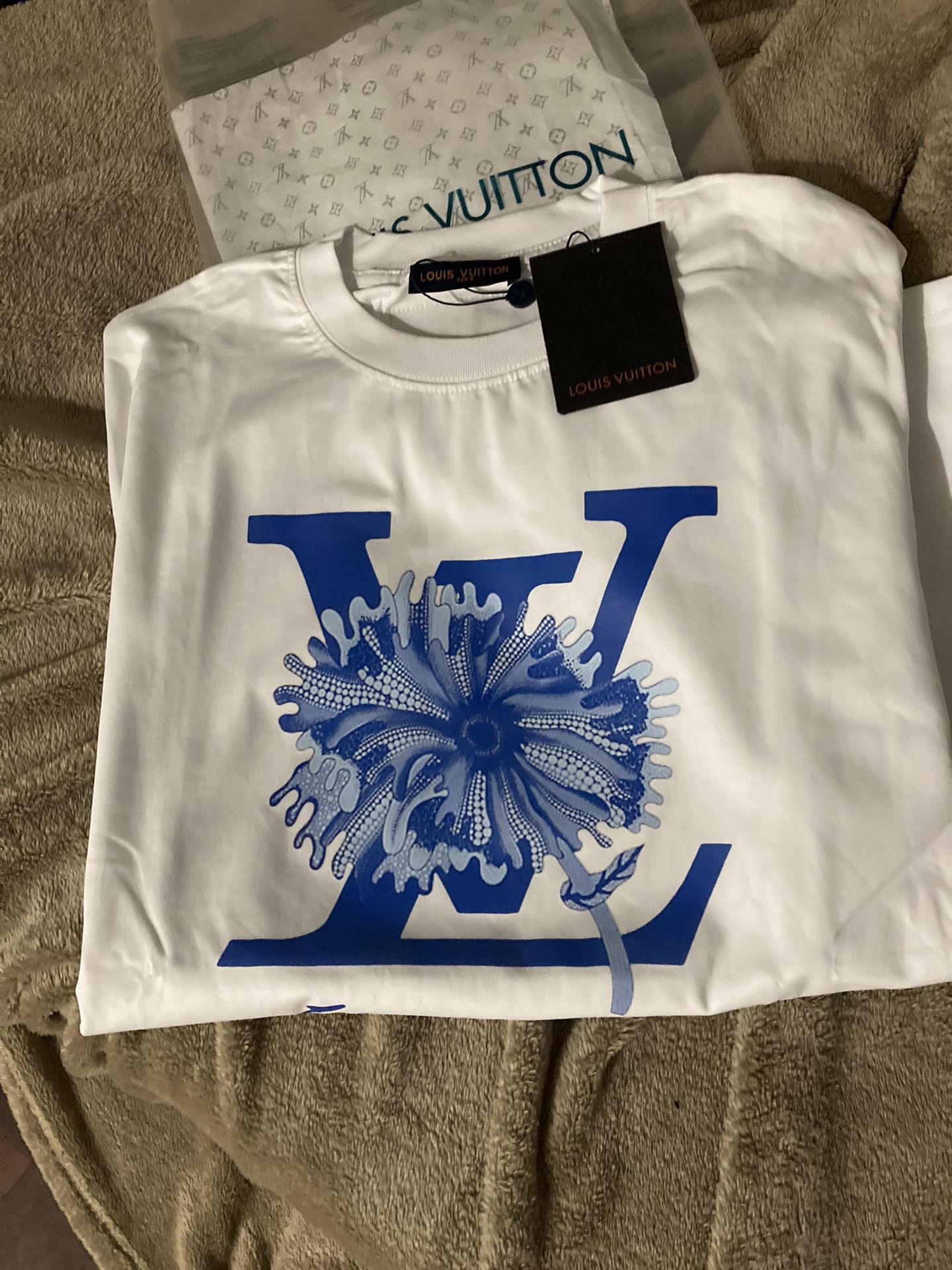 LV shirt mens large