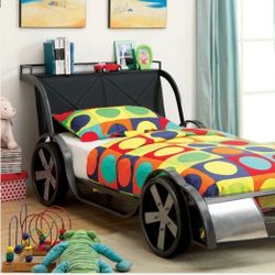 NEW TWIN BED WHIT MATTRES NEW IN BOX ☎️ 1714586,2564 