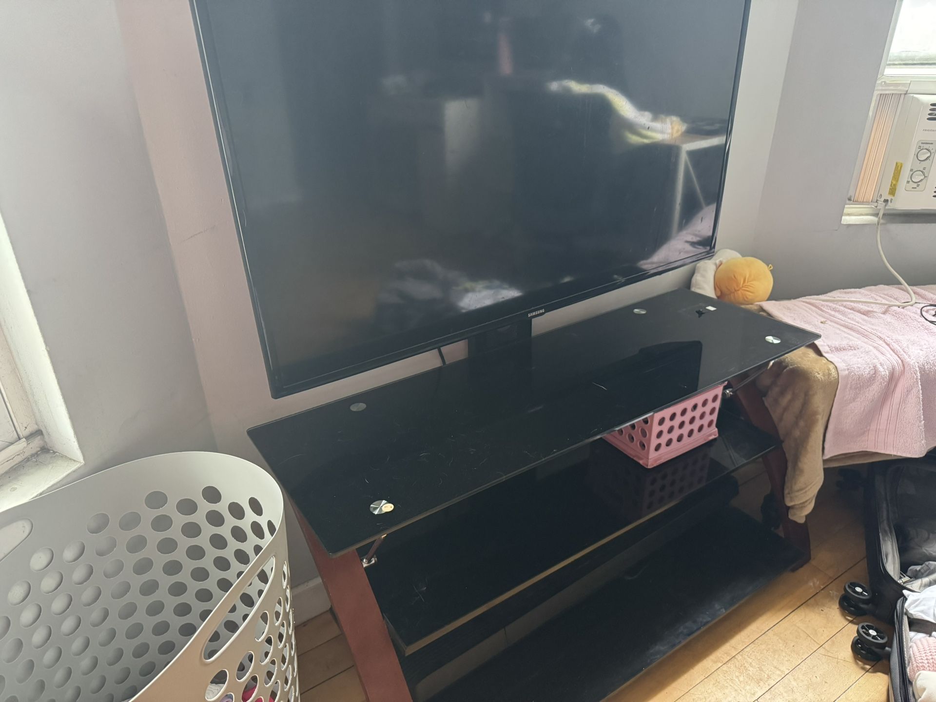 Tv with a Tv stand