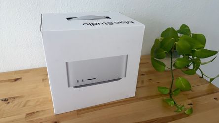 Like New in Box Mac Studio M2 Max (12-core CPU, 30-core GPU, 32GB RAM, 512GB SSD