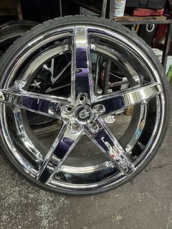 22” Chrome lexani’s OBO