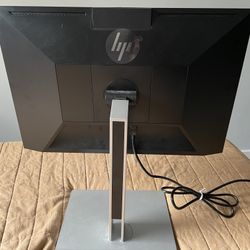 HP E24mv G4 FHD Conferencing Monitor