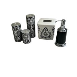 Bathroom Set Black-white -Used 