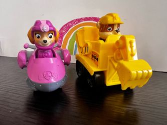 PAW PATROL SKYE & RUBBLE IN THEIR VEHICLES  - APPRX 4 INCH
