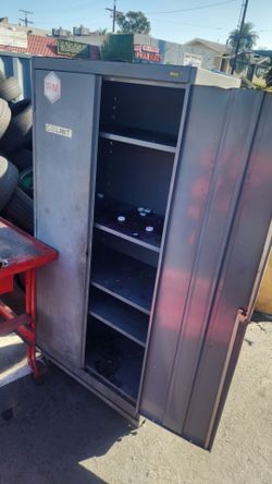 U-LINE storage and shelving