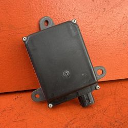 2016 - 2023 TOYOTA TACOMA BLIND SPOT RADAR SENSOR MODULE OEM 88162-04015