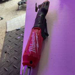 Battery Powered Wrench 