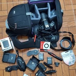 Nikon D3200 w/accessories 