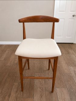 Safavieh Dinning Bar Stools 3 chairs New In Box